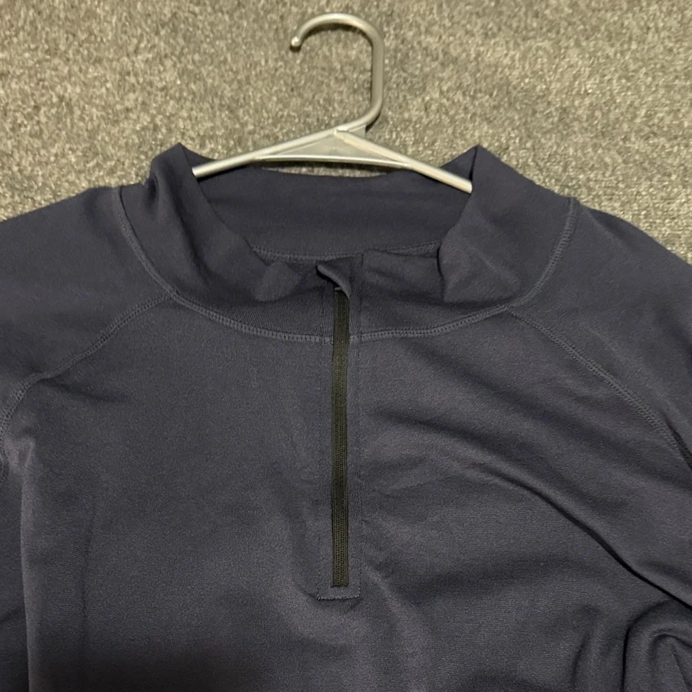 Fabletics Dark Blue Long Sleeve 1/4 Zip NWT Size XL - Picture 7 of 7